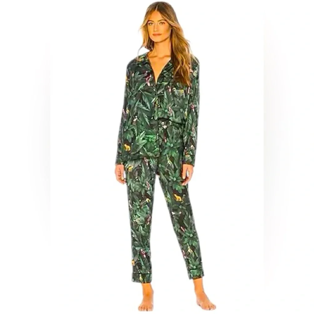 Plush by Revolve Silky Jungle Print PJ Set in Emerald Print Size Small